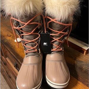 Brand new Sorel winter boots Size 9 •••see description••••SOLD